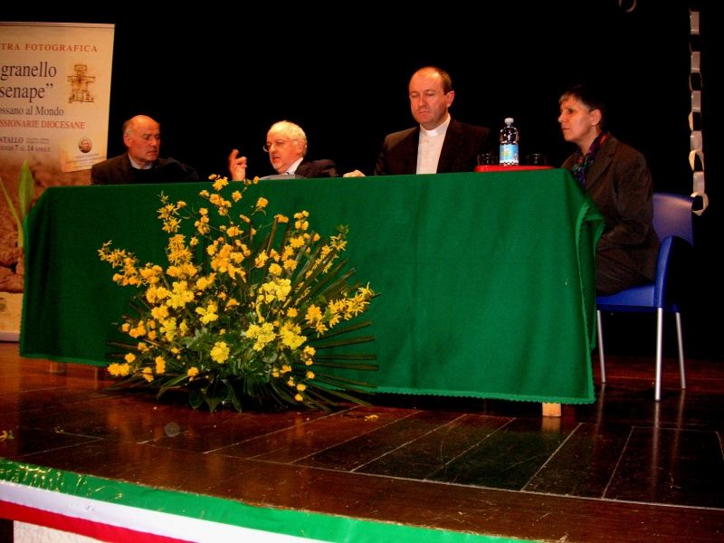 Gallery: Centallo - Mostra "Il granello di senape" apertura - 1